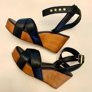 Tory Burch Almita Wedge size 8